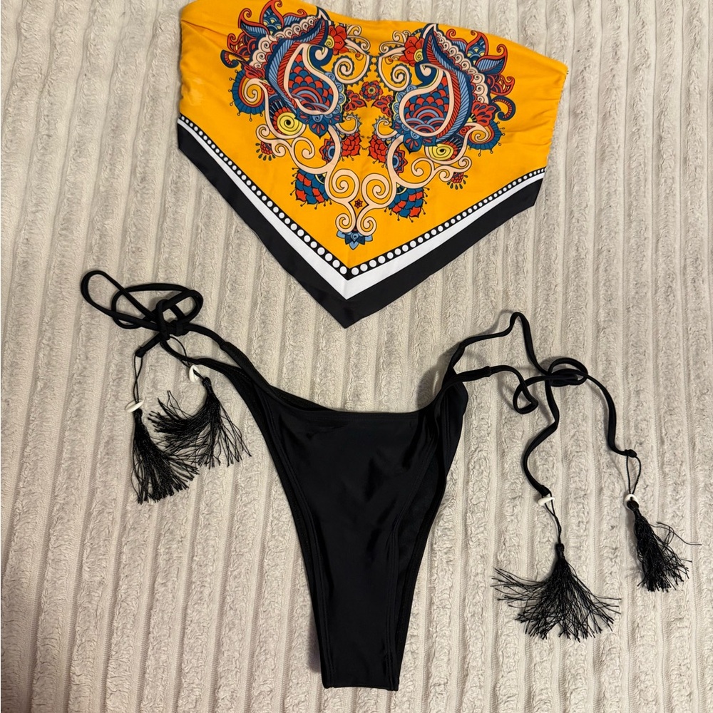 SHEIN Yellow and Black Paisley Bikini